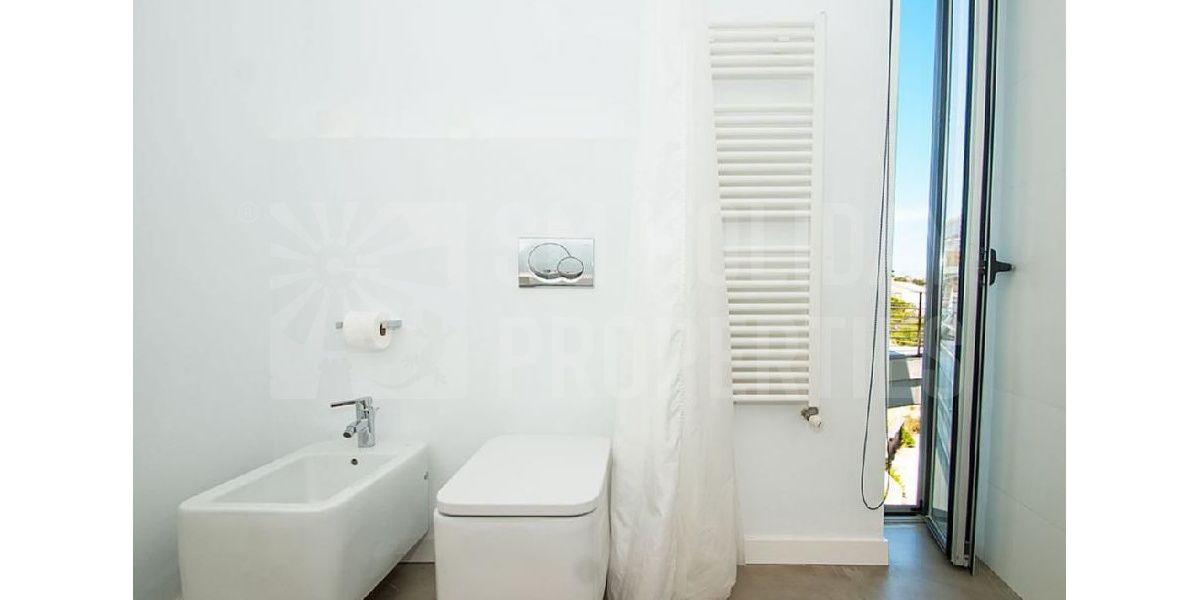 The fabulous bathroom of the apartment also make large and bright design.