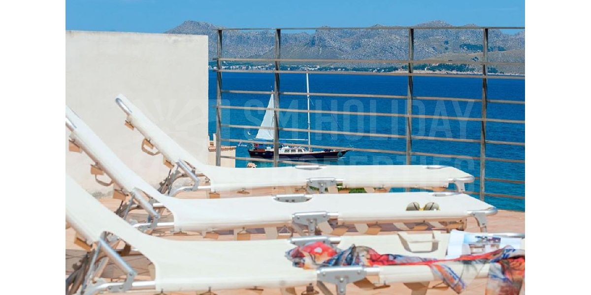 Solarium design luxury villa with panoramic views over the Mediterranean Sea.