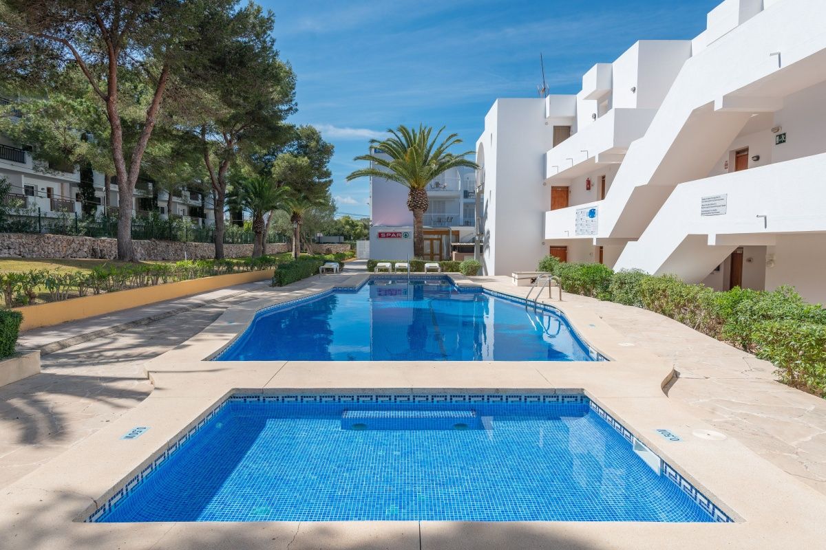 Bonitos apartamentos Ferrera Pins cerca d ela playa en Cala Ferrera.